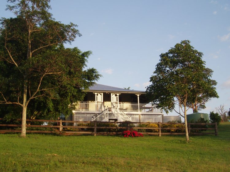 couples getaway qld